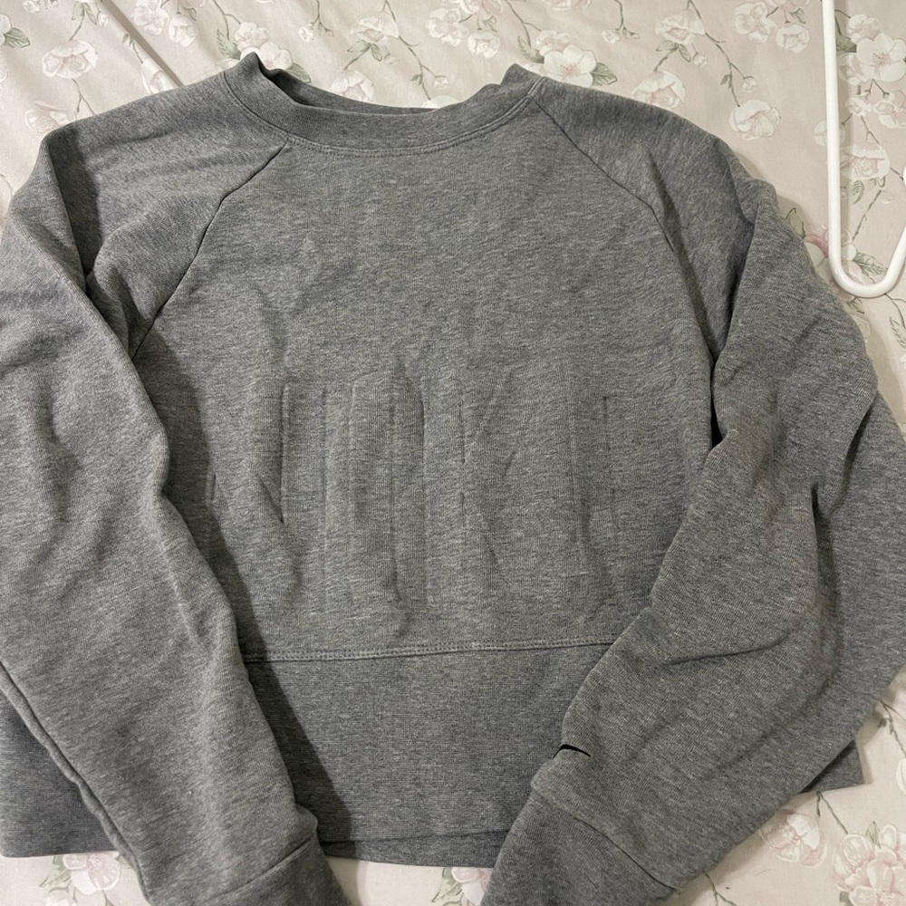 Nike Gray boxy Sweater